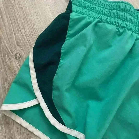 NIKE - DriFit Training Shorts XL - Picture 4 of 6